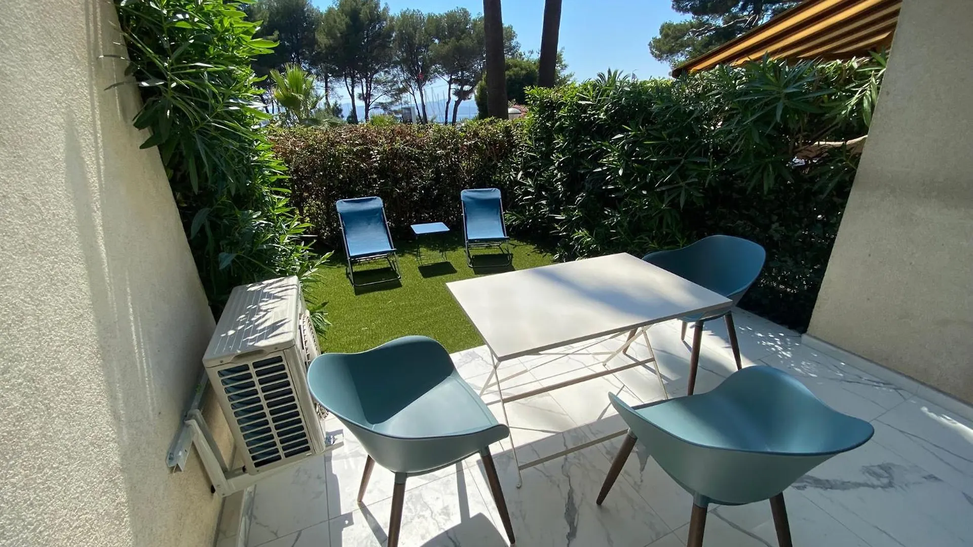 Appartement Face Mer Et Port Santa Lucia Climatise Et Wifi Saint-Raphael  Apartment Saint-Raphael (Var)